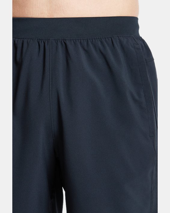 Men's UA Launch Run 7" Shorts in Black image number 3